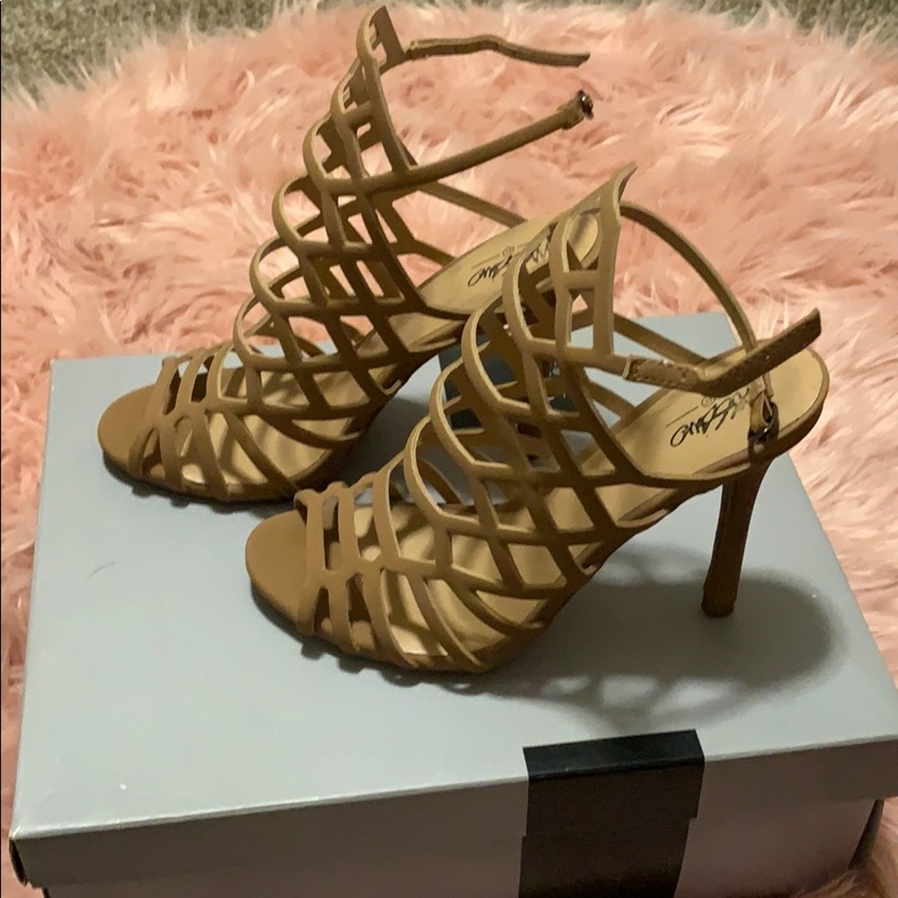 Mossimo Tan Heels